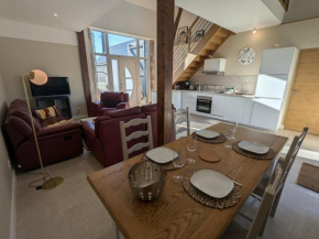 Maison de charme rénovée au cœur du Val de Loire avec parking et wifi inclus - FR-1-590-526